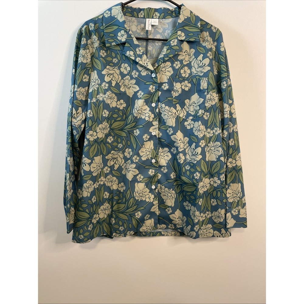 Berry‎ & Peach Size M Blue Floral Button Front Blouse Cottagecore